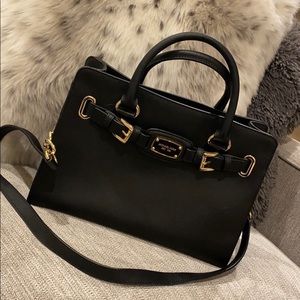 Beautiful Michael Kors Shoulder Bag